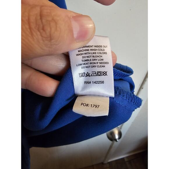 FIGS Scrub Top Technical Collection Blue Women Size XS PO#1797 Style# FW1100 - Picture 6 of 7